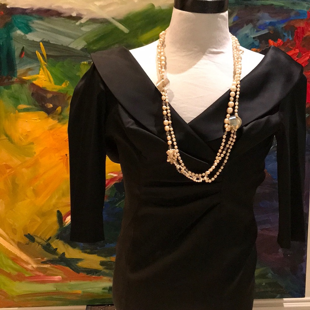 Dress - Picture 3 of 4